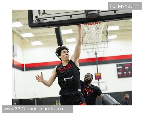 在关键时刻斯普利特对杨瀚森的防守执行力产生怀疑 在关键时刻斯普利特对杨瀚森的防守执行力产生怀疑